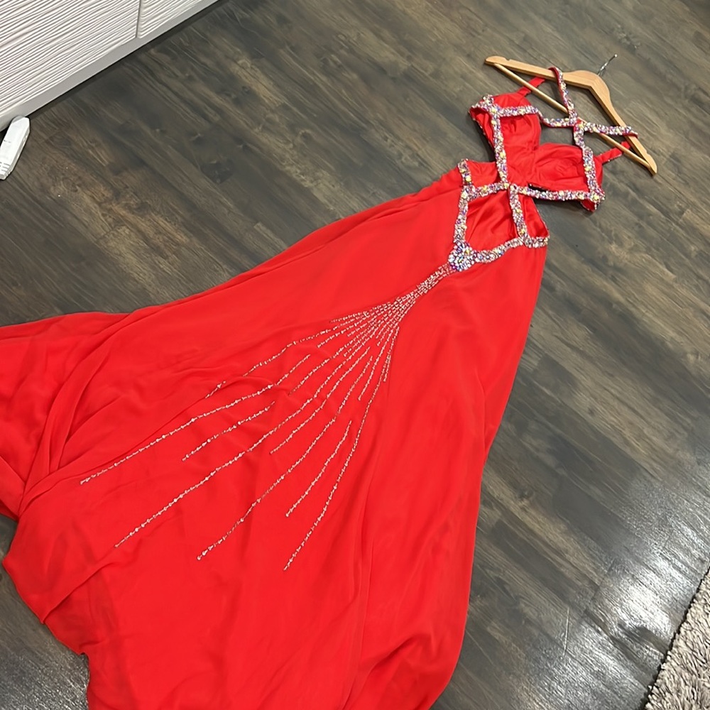CINDERELLA PROM DRESS - Picture 10 of 12